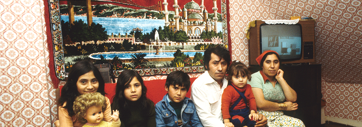 "Trkische Familie in Essen-West", um 1980 (Henning Christoph/Fotoarchiv Ruhr Museum)
